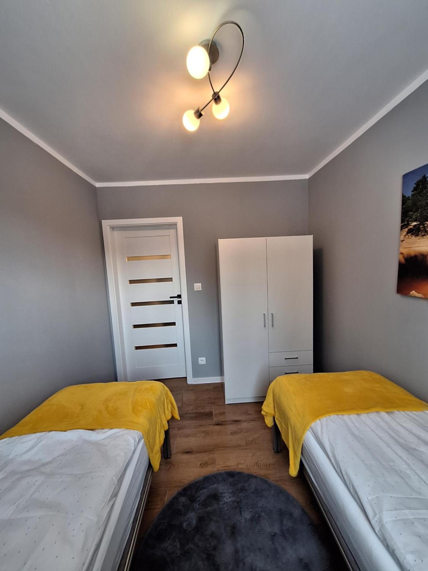 Sunny Hill , Apartment