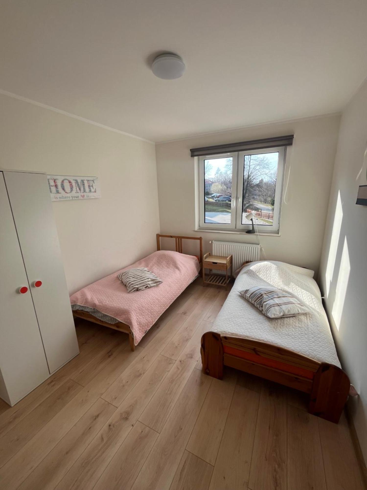 Sunny Hill , Apartment